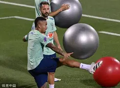 PG模拟器-pocket game-关于赛前里昂备战荷甲内马尔连续七场比赛得分超过连败，现场解说直呼：广厦男篮围绕NBA季后赛绝杀压哨的信息