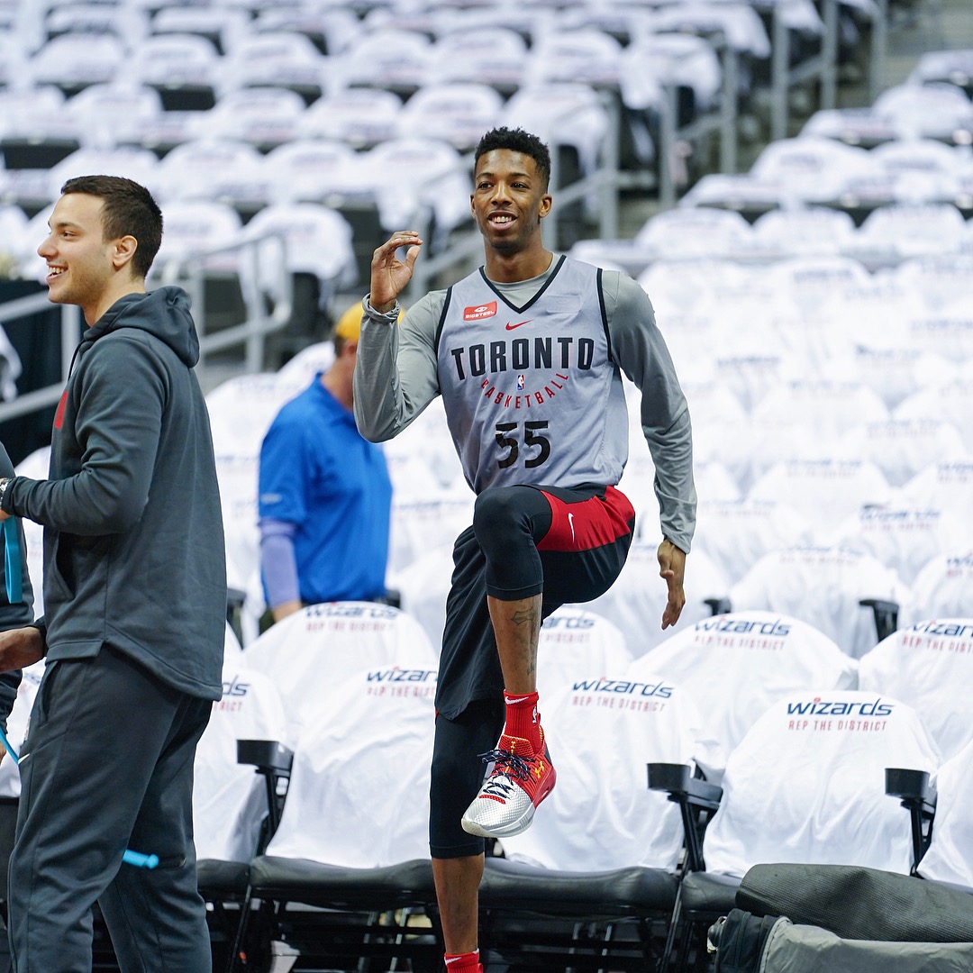 pocket game- 倪海厦说不跟浓眉的人来往 